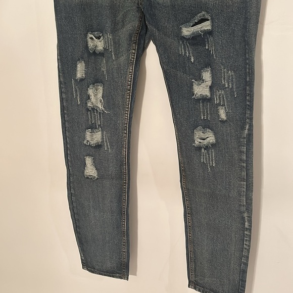 🎈3/$25🎈NWT Men’s Destructed Skinny Jeans 34x30 - Picture 3 of 7
